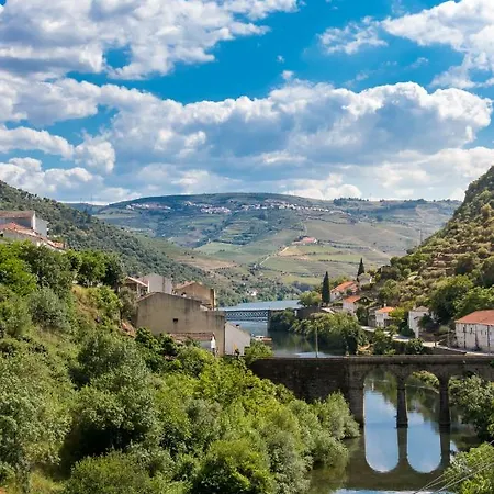فندق مبيت وإفطار Dois Lagares House & Winery 4*