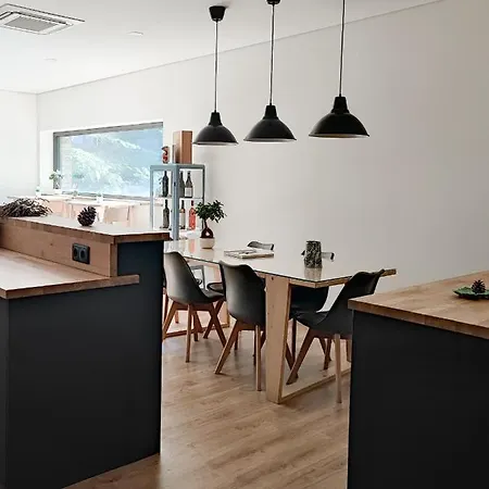 ベッド・アンド・ブレックファスト Dois Lagares House & Winery 4*