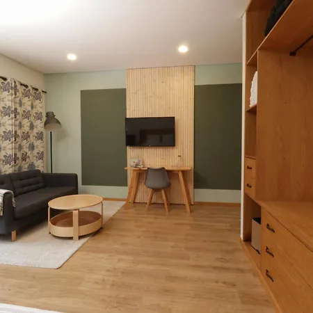 Bed & Breakfast Dois Lagares House 4*