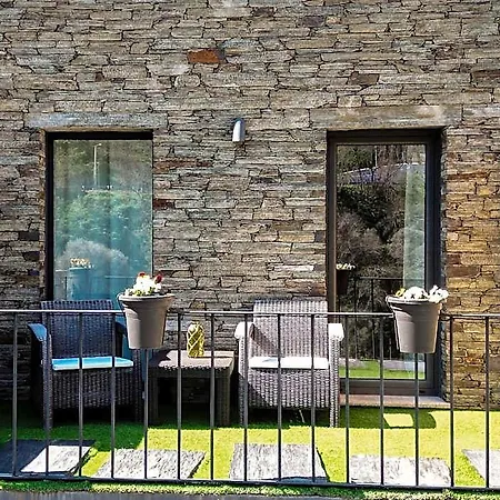 Bed & Breakfast Dois Lagares House & Winery