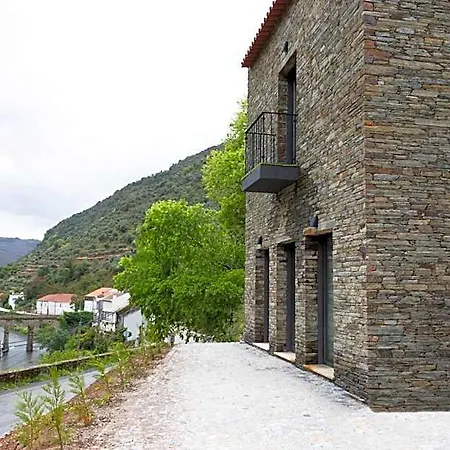 Dois Lagares House & Winery 皮尼昂