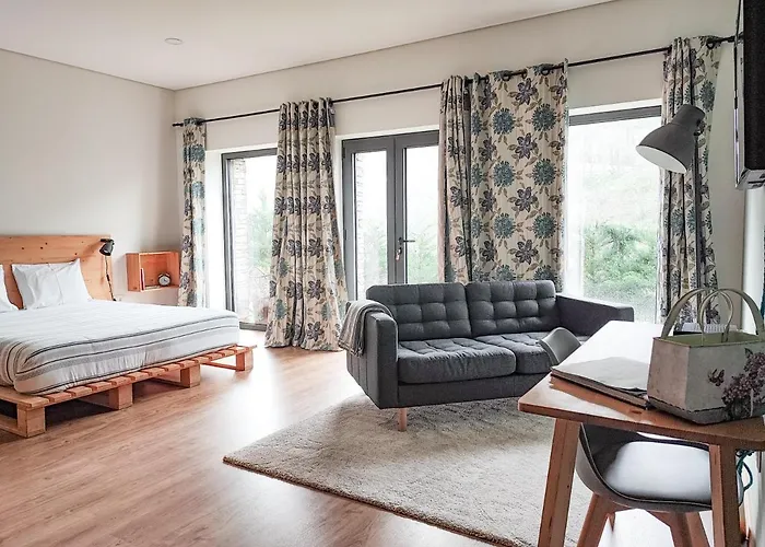 Dois Lagares House & Winery 4* Pinhão