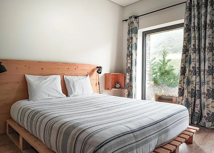 Bed & Breakfast Dois Lagares House & Winery Pinhão